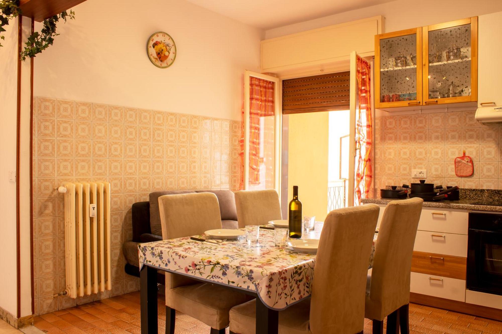 Apartament Posto Auto Gratuito Relax A 30 Metri Dal Mare Riva Ligure Zewnętrze zdjęcie